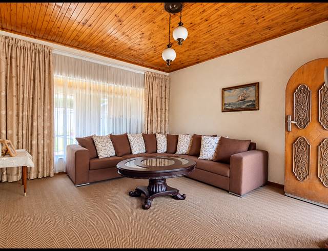 3 BEDROOM HOUSE FOR SALE IN BERGSIG